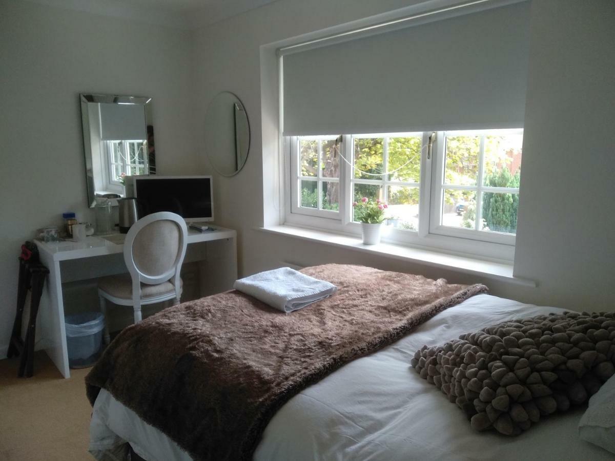 Branksome House 49 Continental Breakfast Hotel Борнмът Екстериор снимка